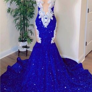 Elegant Blue Evening Gown